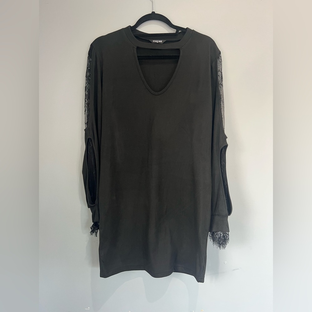 Chic Black Tunic with Lace Accents